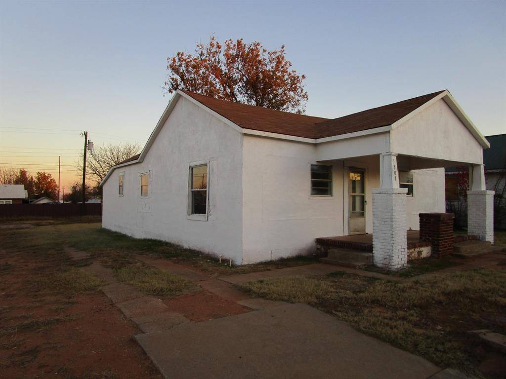 Paducah, TX 79248,1307 9th Street
