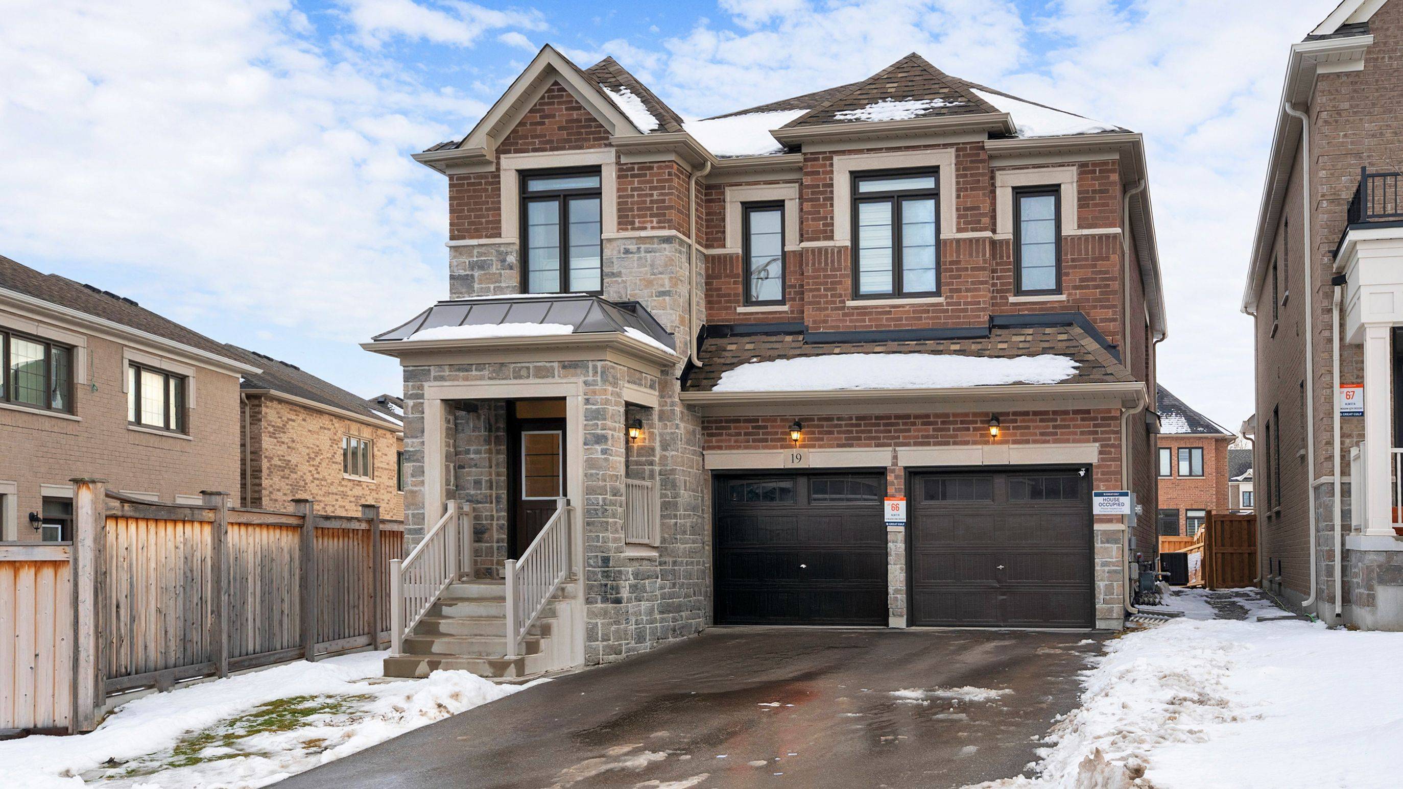 East Gwillimbury, ON L9N 0T4,19 Meadow Vista CRES