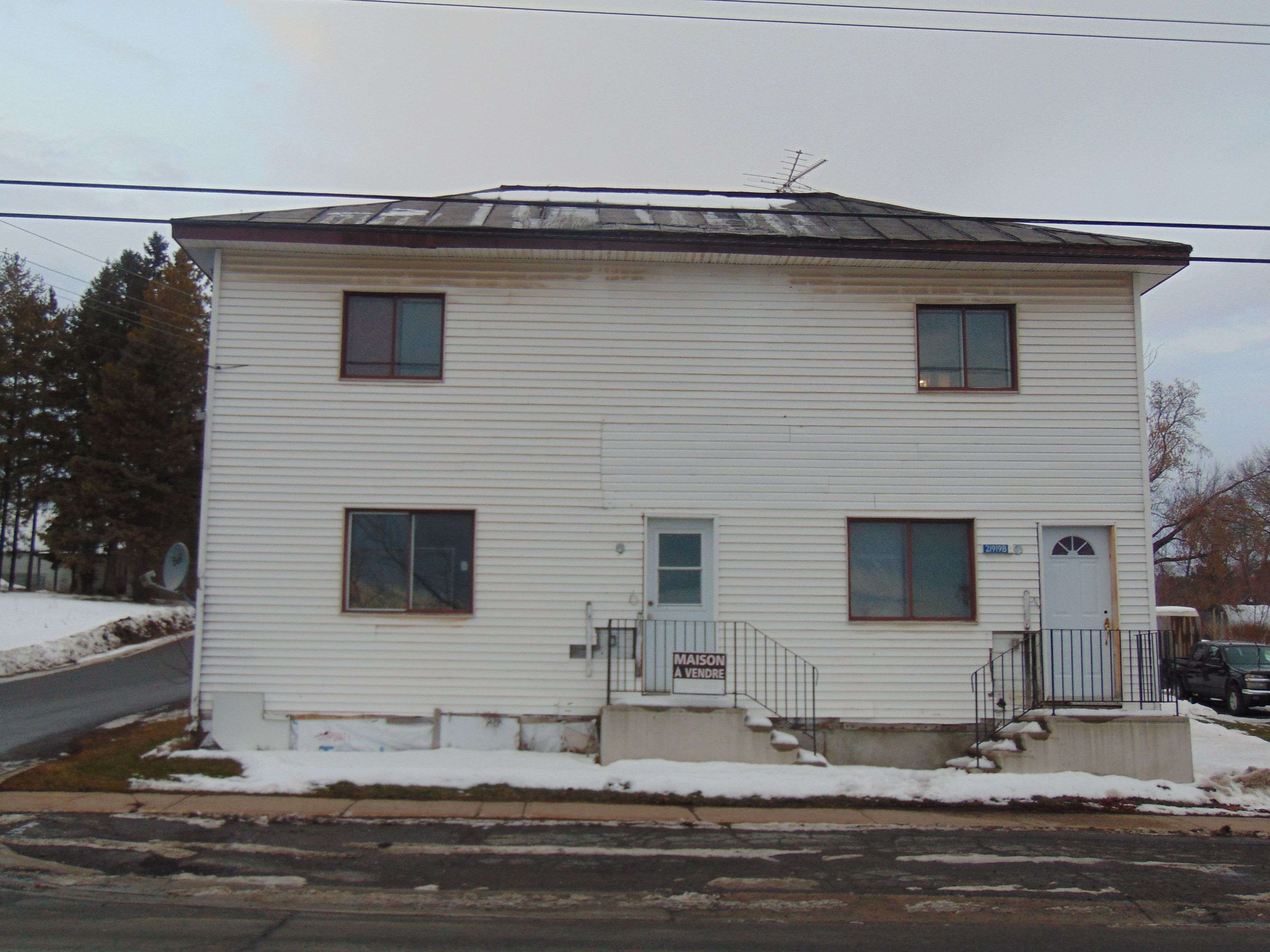 North Glengarry, ON K0B 1H0,21919 Main ST