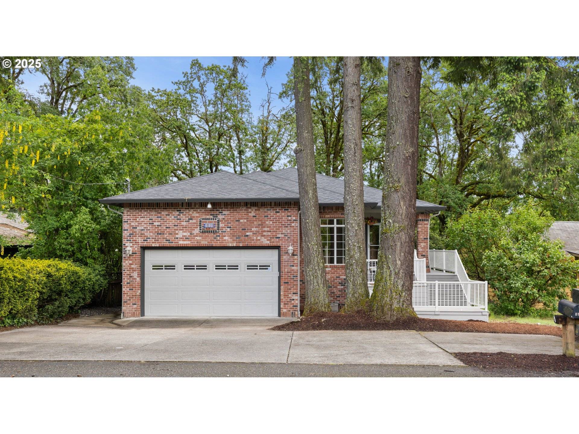 Washougal, WA 98671,690 N SHEPHERD RD