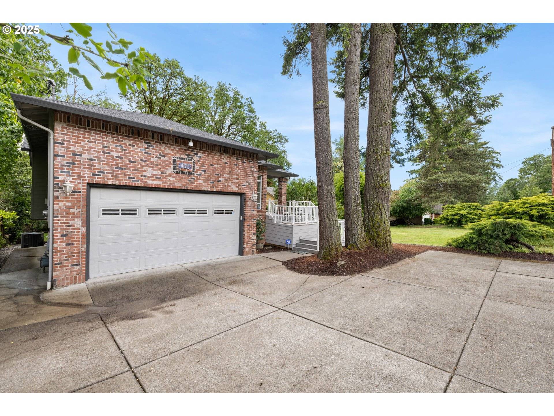 Washougal, WA 98671,690 N SHEPHERD RD