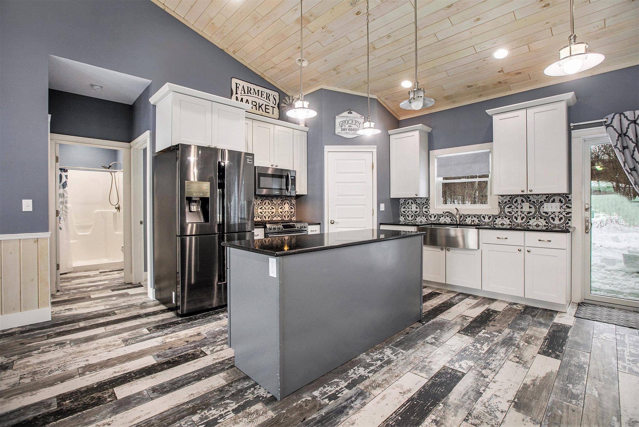 Tustin, MI 49688,23736 110th AVE