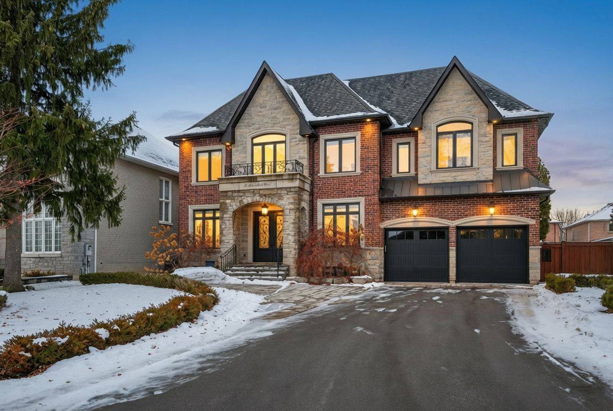 Richmond Hill, ON L4C 3T2,74 Yongehurst RD