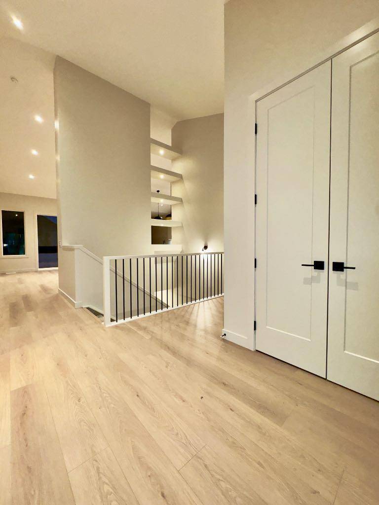 Langdon, AB T0J 1X3,54 North Bridges RD