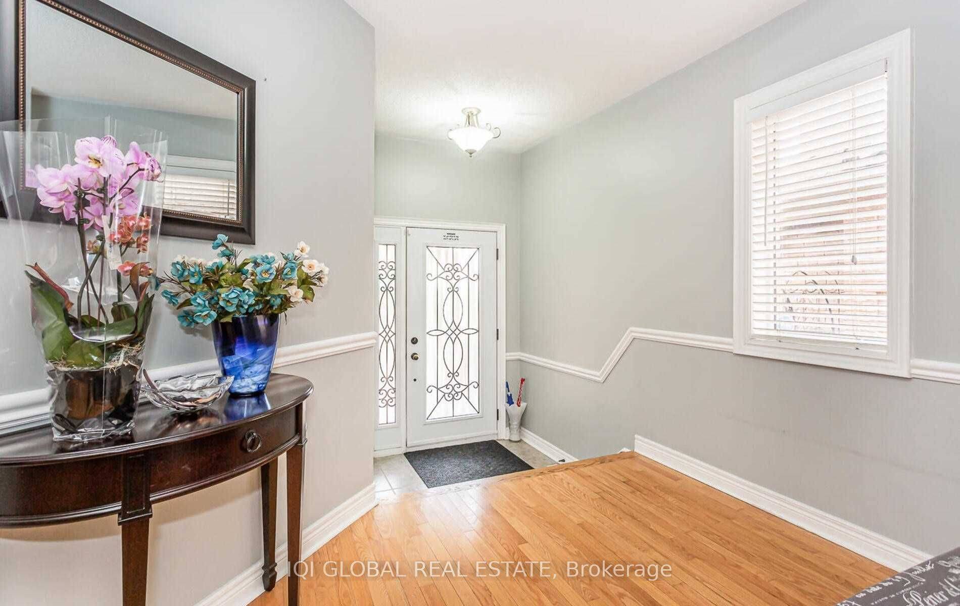 Mississauga, ON L5W 1S7,6678 Nimbus Gate