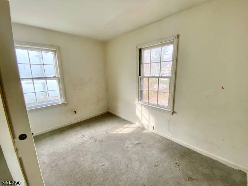 Ewing Twp., NJ 08618,323 Concord Ave