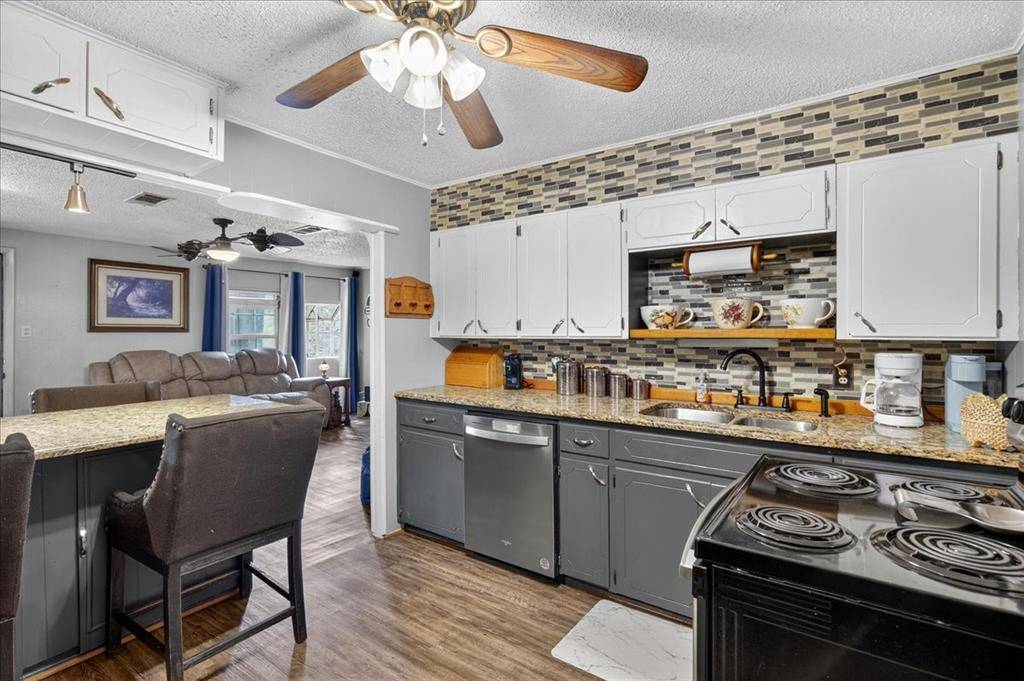 Gun Barrel City, TX 75156,177 Hickory Trail