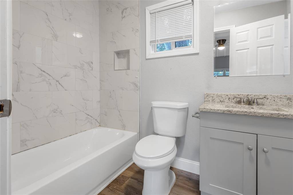 Mineola, TX 75773,422 Stone Street