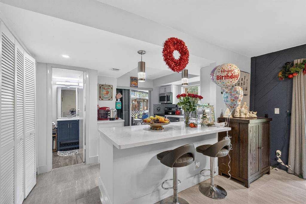 Plantation, FL 33324,209 Wimbledon Lake Dr #209