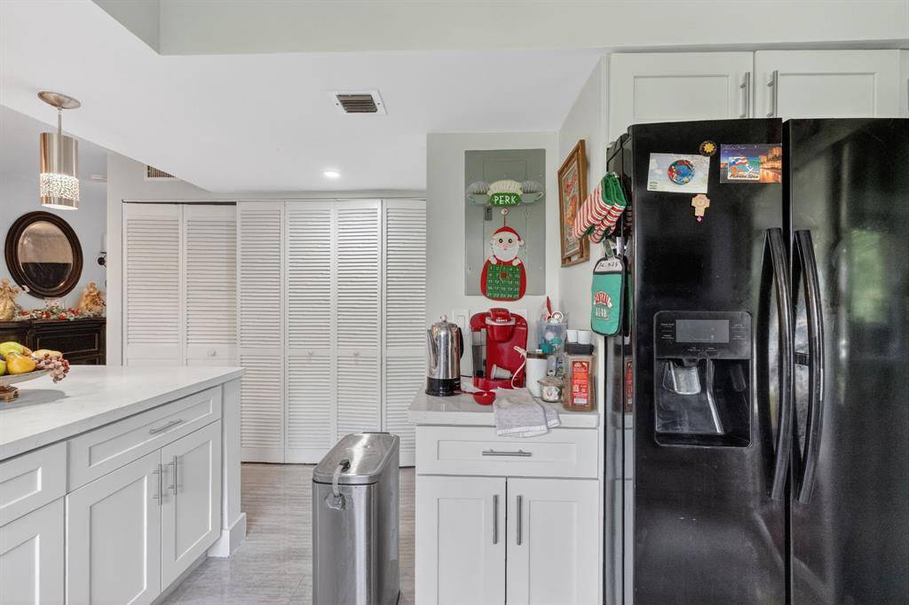 Plantation, FL 33324,209 Wimbledon Lake Dr #209