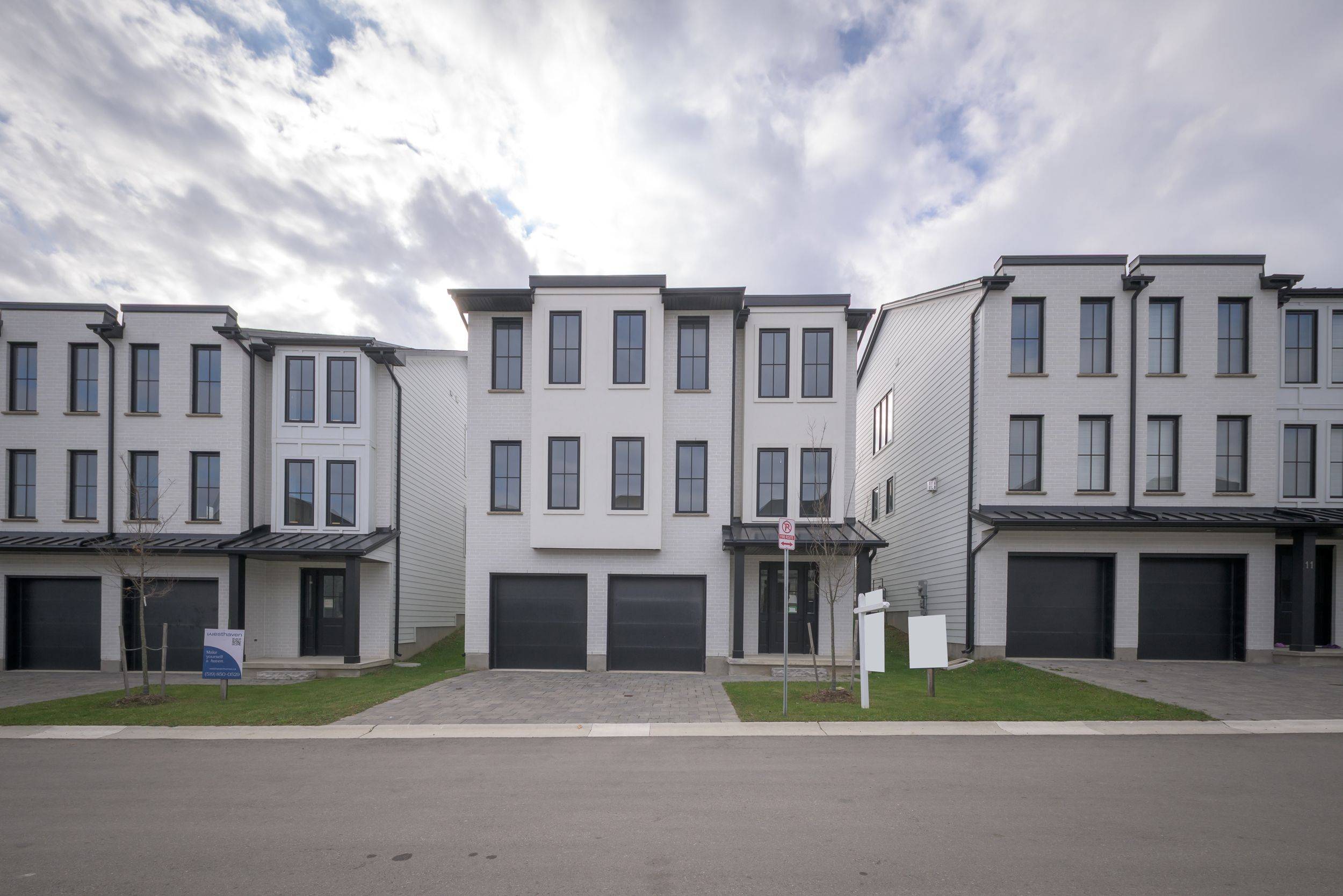 London South, ON N6M 0J2,2835 Sheffield PL #5