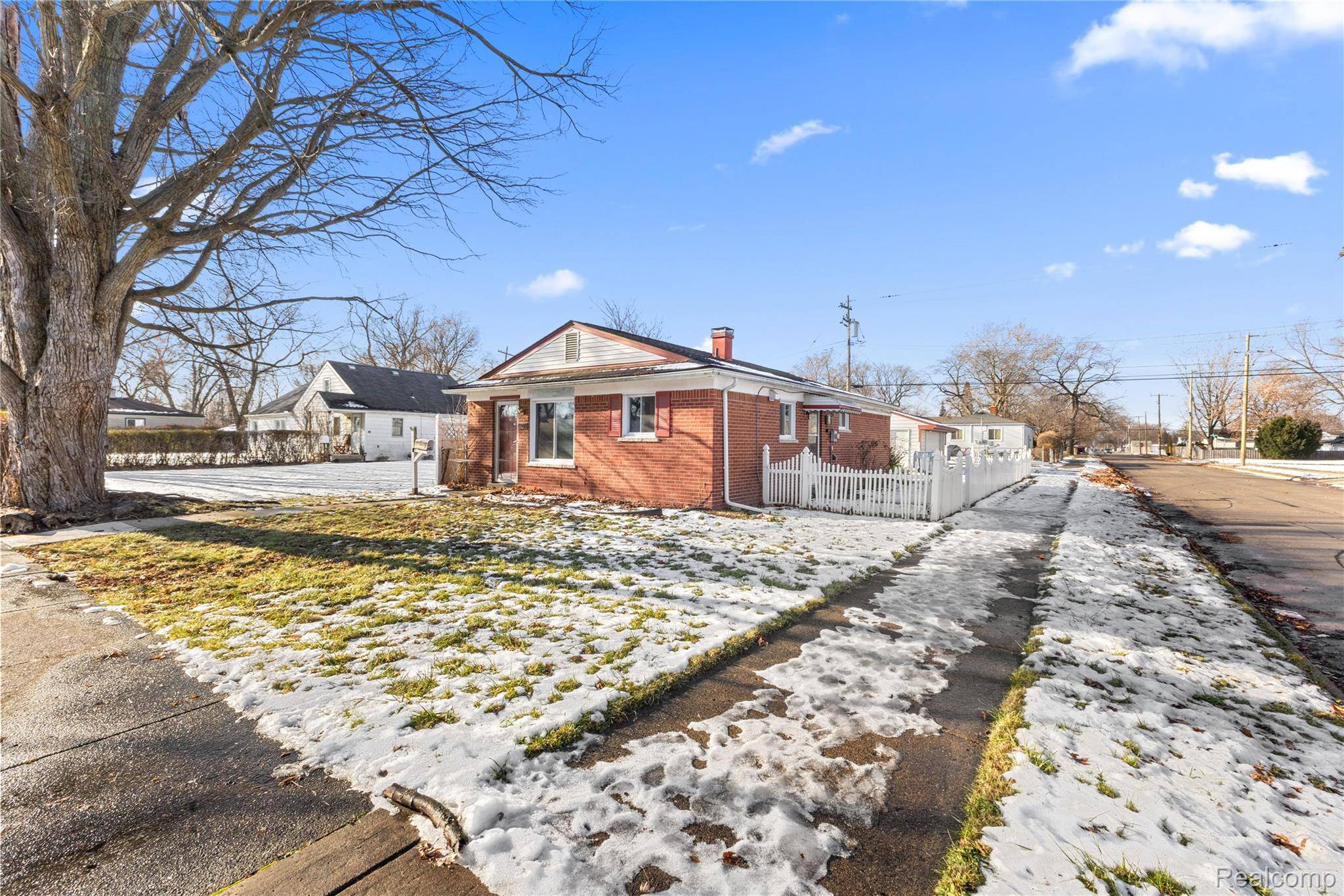 Dearborn Heights, MI 48125,4902 FLEMING ST