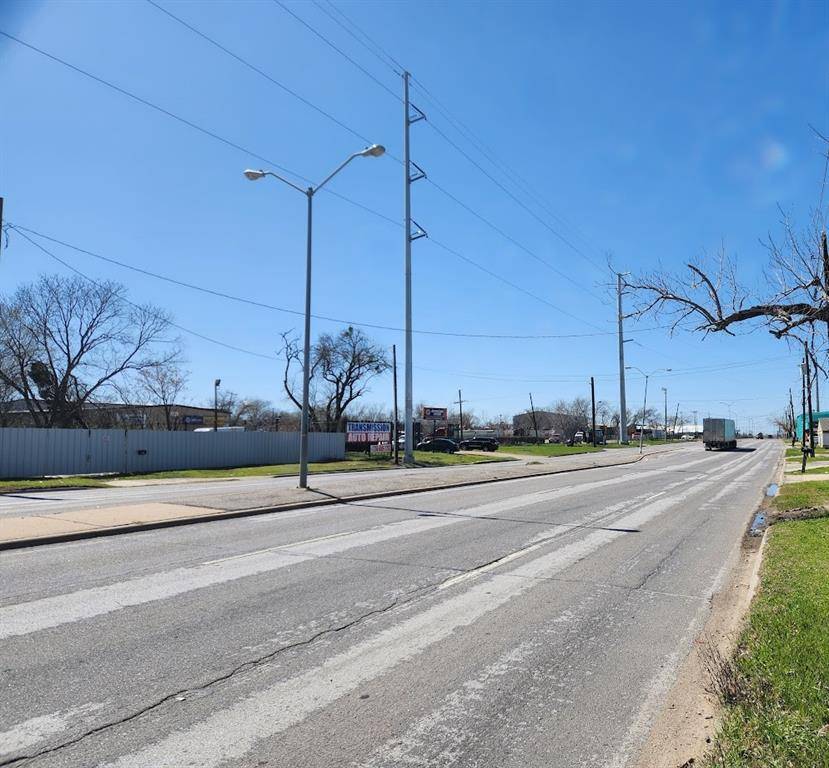 Dallas, TX 75212,3605 Singleton Boulevard