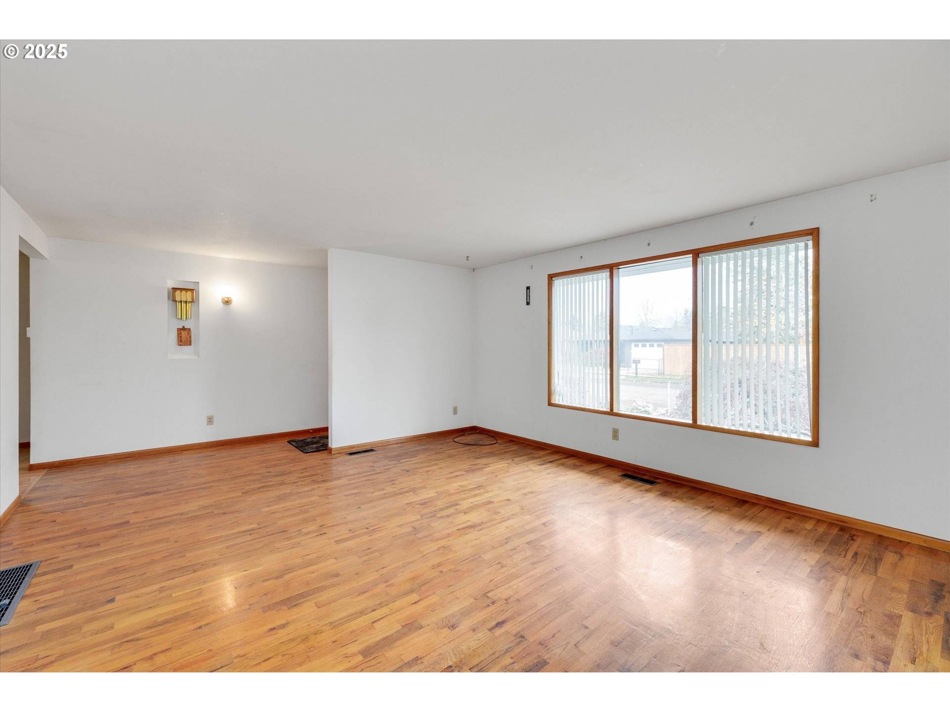 Portland, OR 97206,8145 SE 65TH AVE