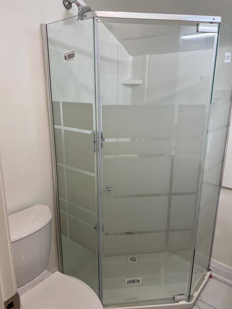 Toronto E10, ON M1C 1C7,61 Gladys RD #unit 3