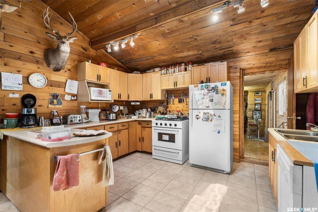 Northern Admin District, SK S0J 1W0,12 Lakeview DRIVE