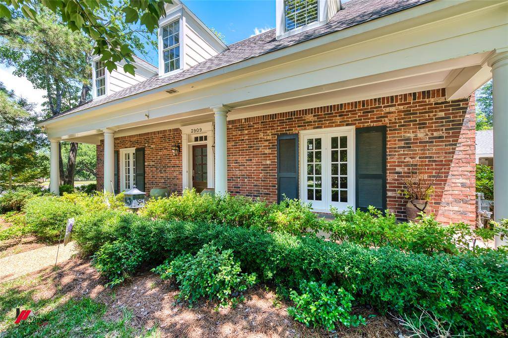 Shreveport, LA 71106,3909 Creswell Avenue