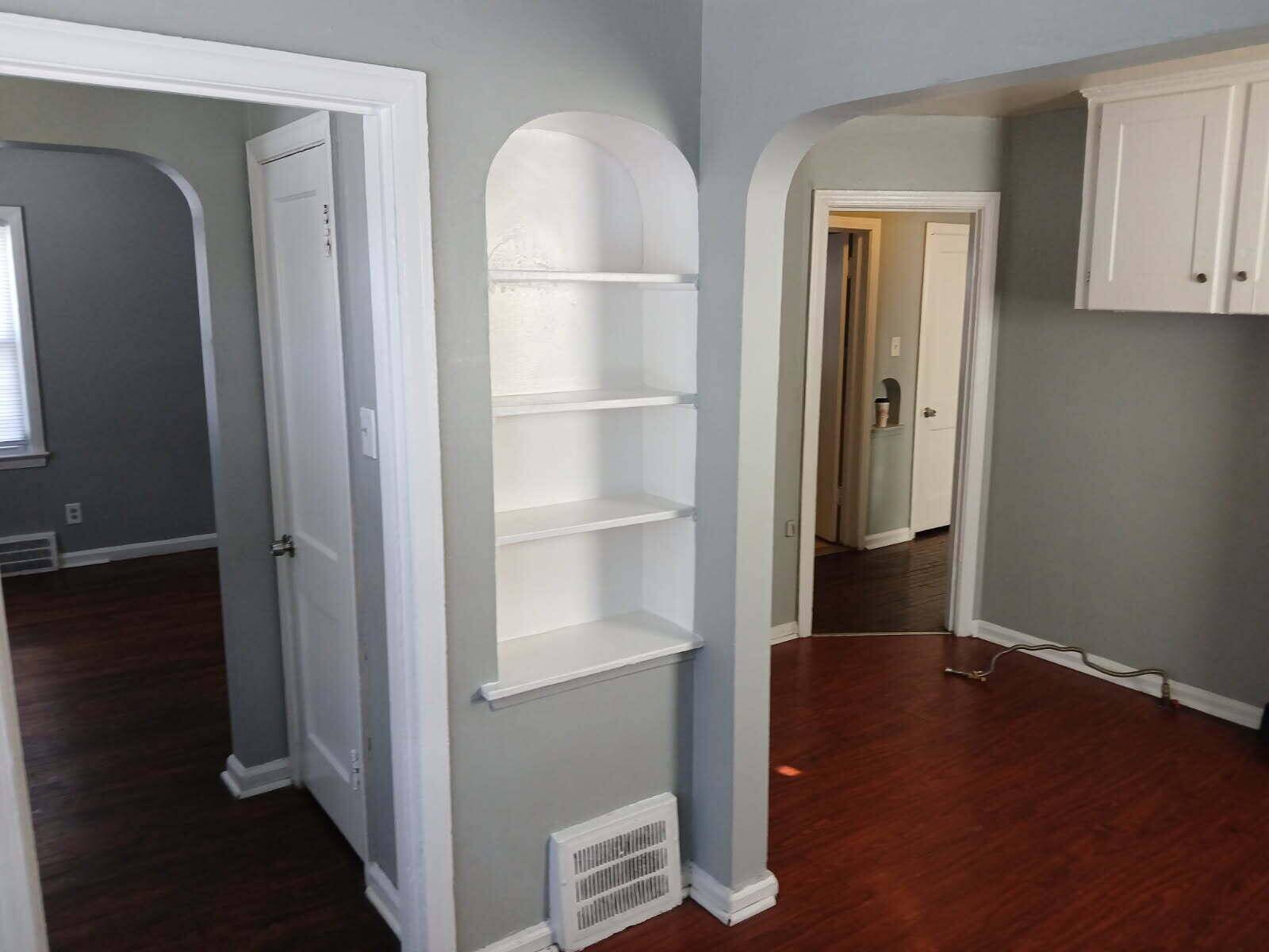 Detroit, MI 48227,12648 Mettetal ST