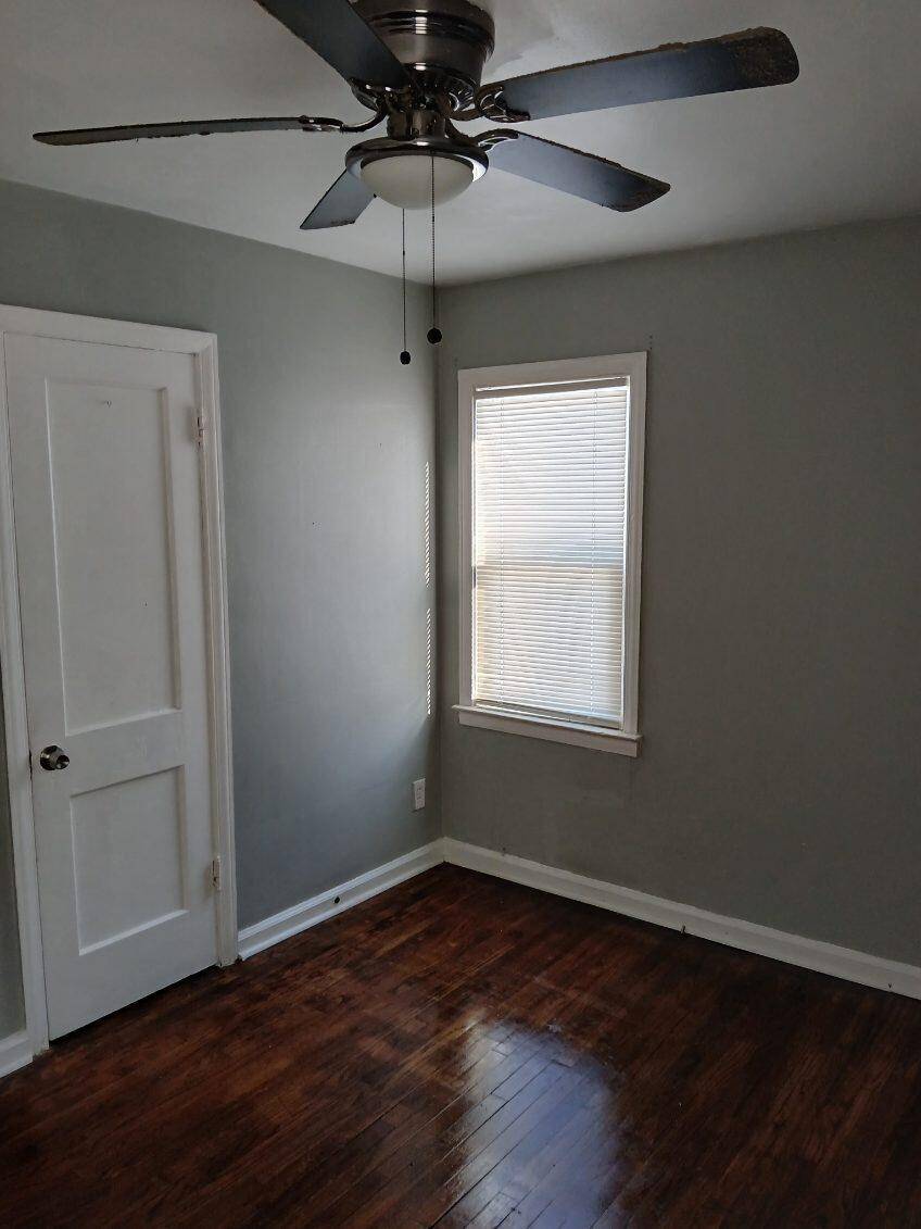 Detroit, MI 48227,12648 Mettetal ST