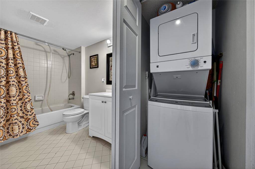 Pembroke Pines, FL 33027,12750 SW 15th STREET #303 D