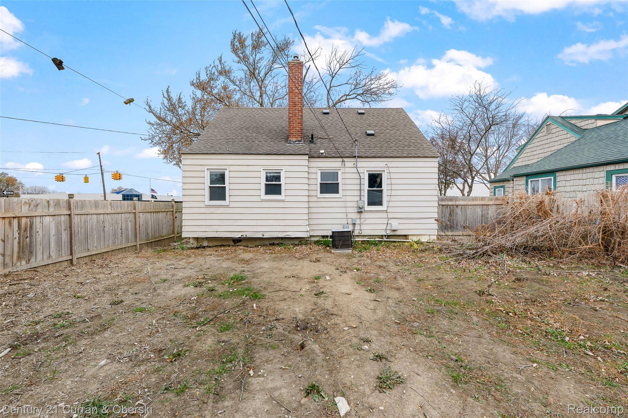 Southgate, MI 48195,14593 Superior ST