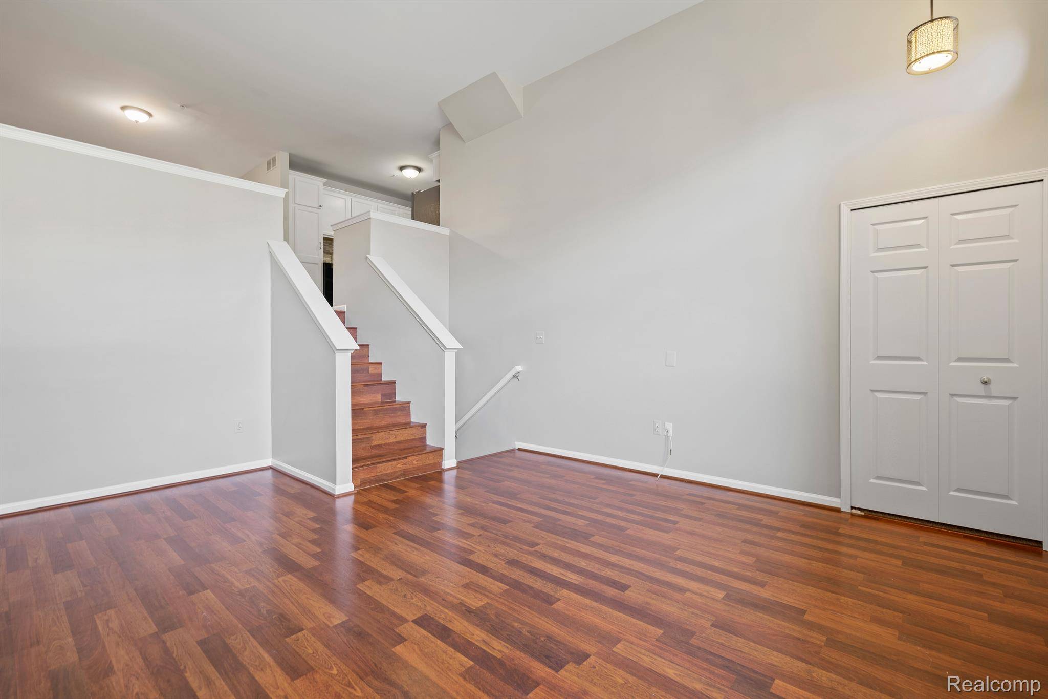 Walled Lake, MI 48390,142 SANDY LN