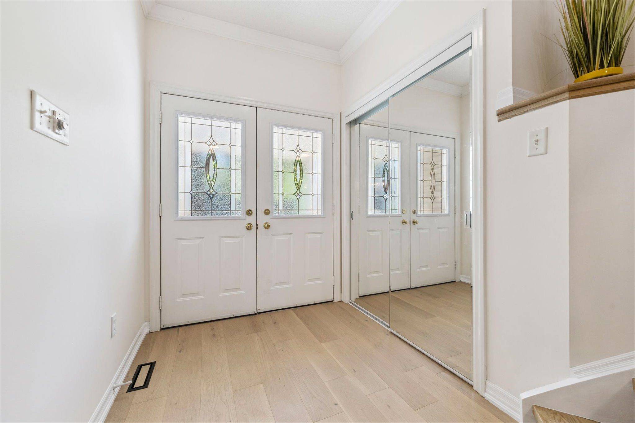 Oakville, ON L6M 3Z2,1413 Pinecliff RD