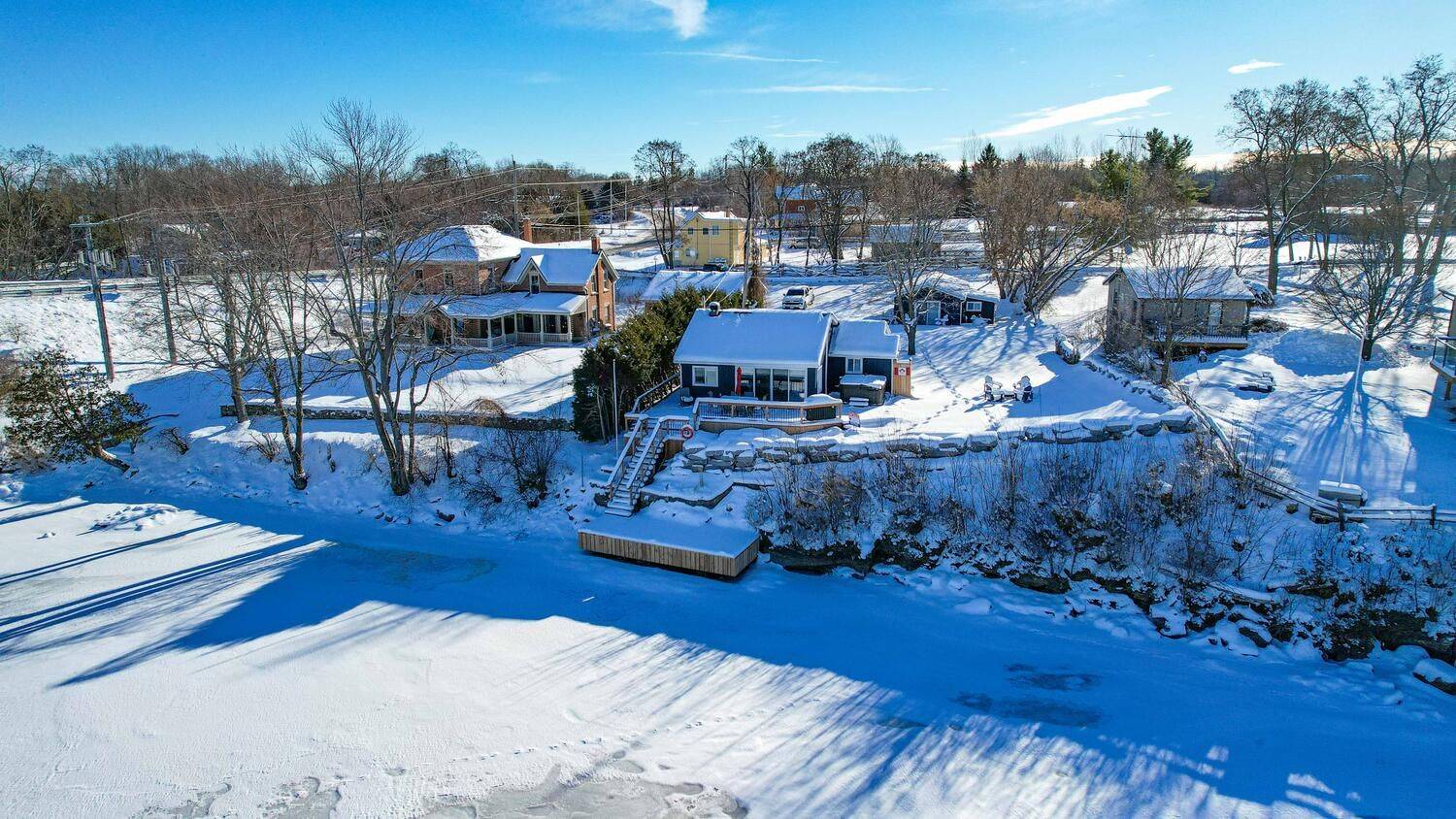 Rideau Lakes, ON K0G 1L0,4 R8 RD