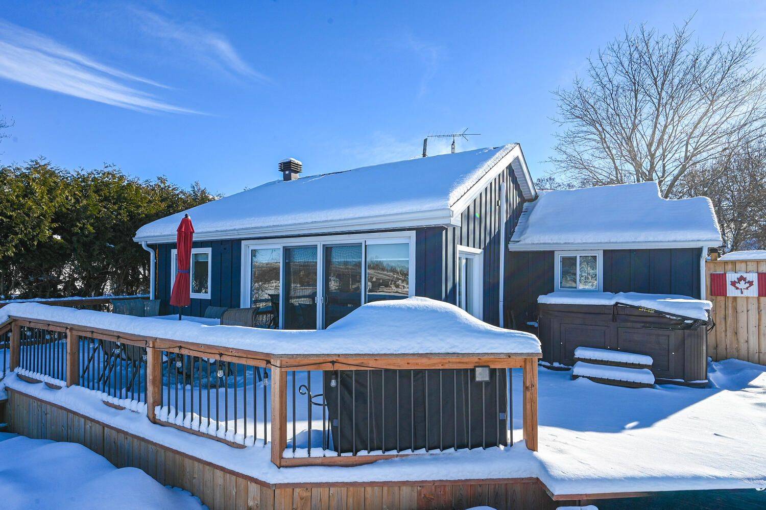 Rideau Lakes, ON K0G 1L0,4 R8 RD