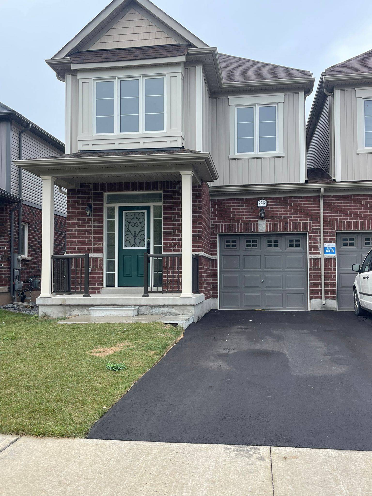 Niagara Falls, ON L2G 3P6,9249 Whiteoak AVE