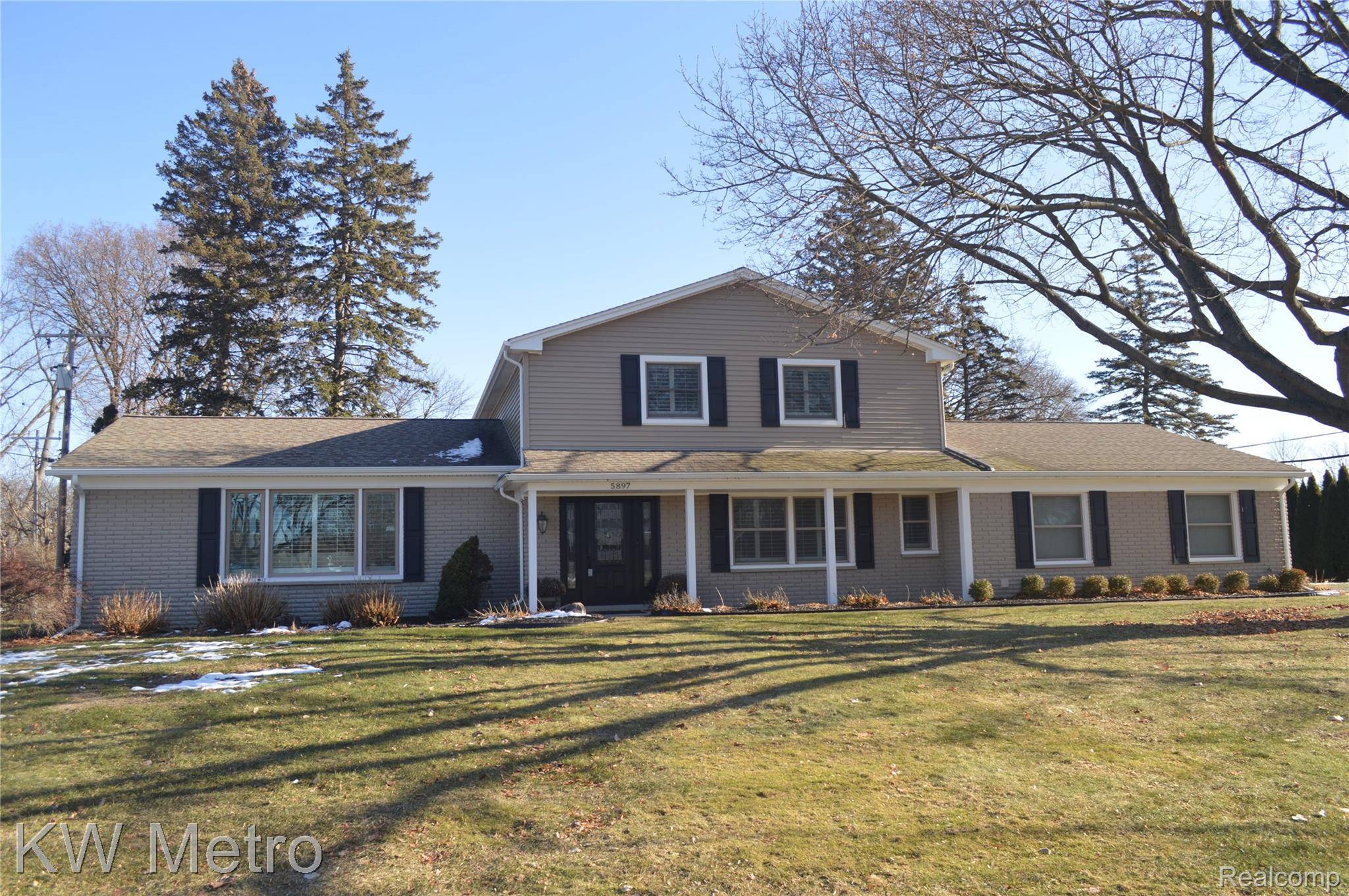 Bloomfield Hills, MI 48301,5897 Sutters LN