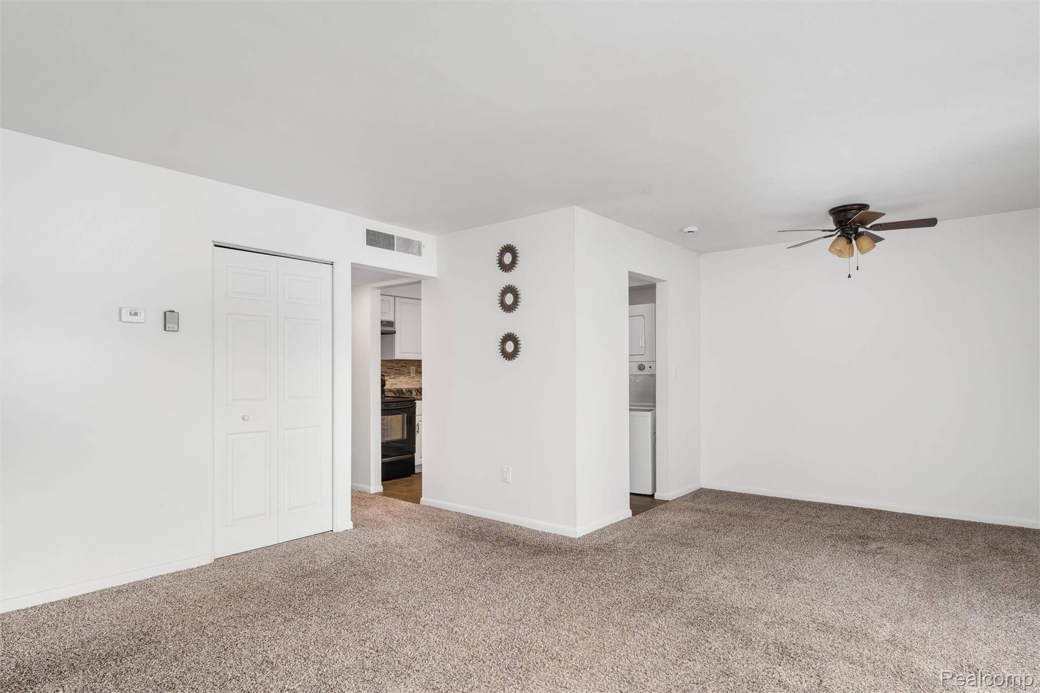 Waterford, MI 48328,1862 Colonial Village WAY