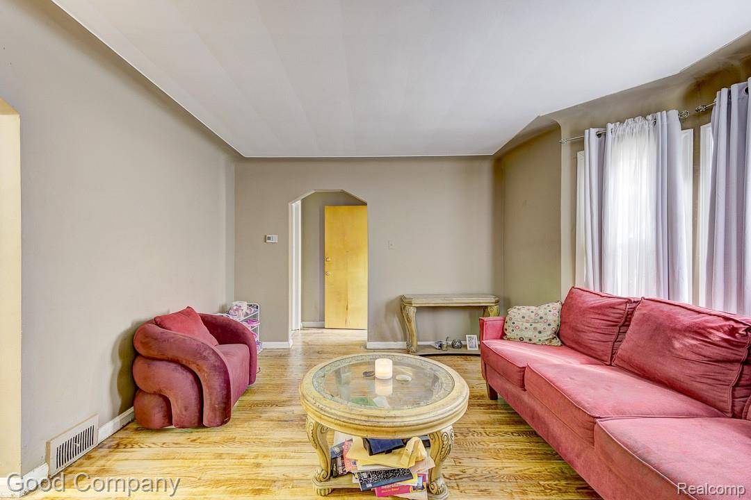 Detroit, MI 48235,17333 Mansfield ST