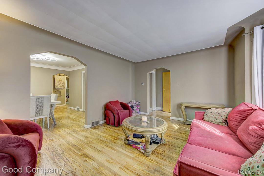 Detroit, MI 48235,17333 Mansfield ST