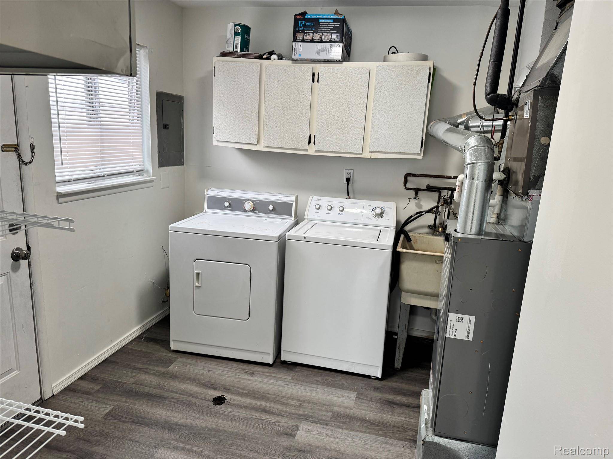 Roseville, MI 48066,17459 Roseville BLVD