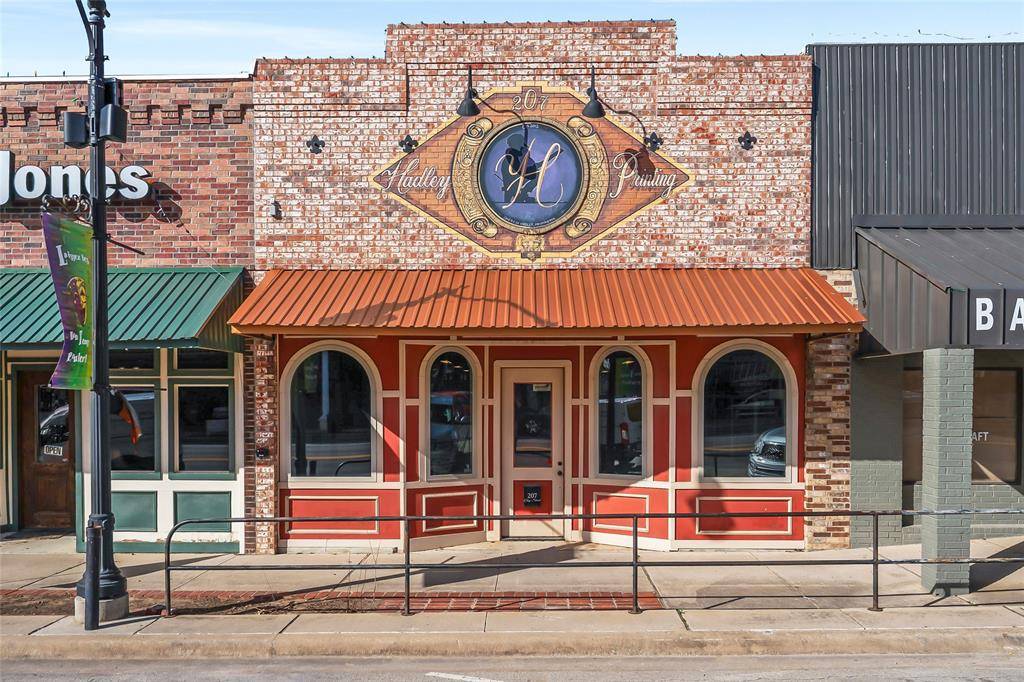Nocona, TX 76255,207 Clay Street