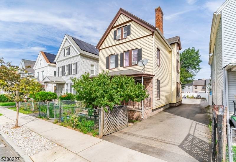 City Of Orange Twp., NJ 07050,99 Ward St