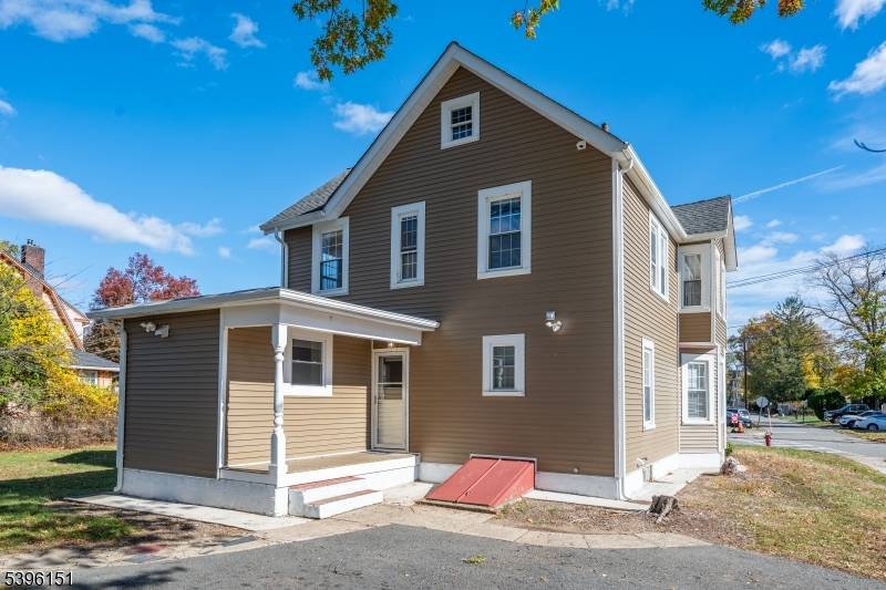 Pompton Lakes Boro, NJ 07442,238 Van Ave