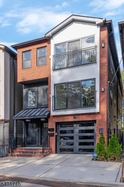 Newark City, NJ 07108,11 Voorhees St