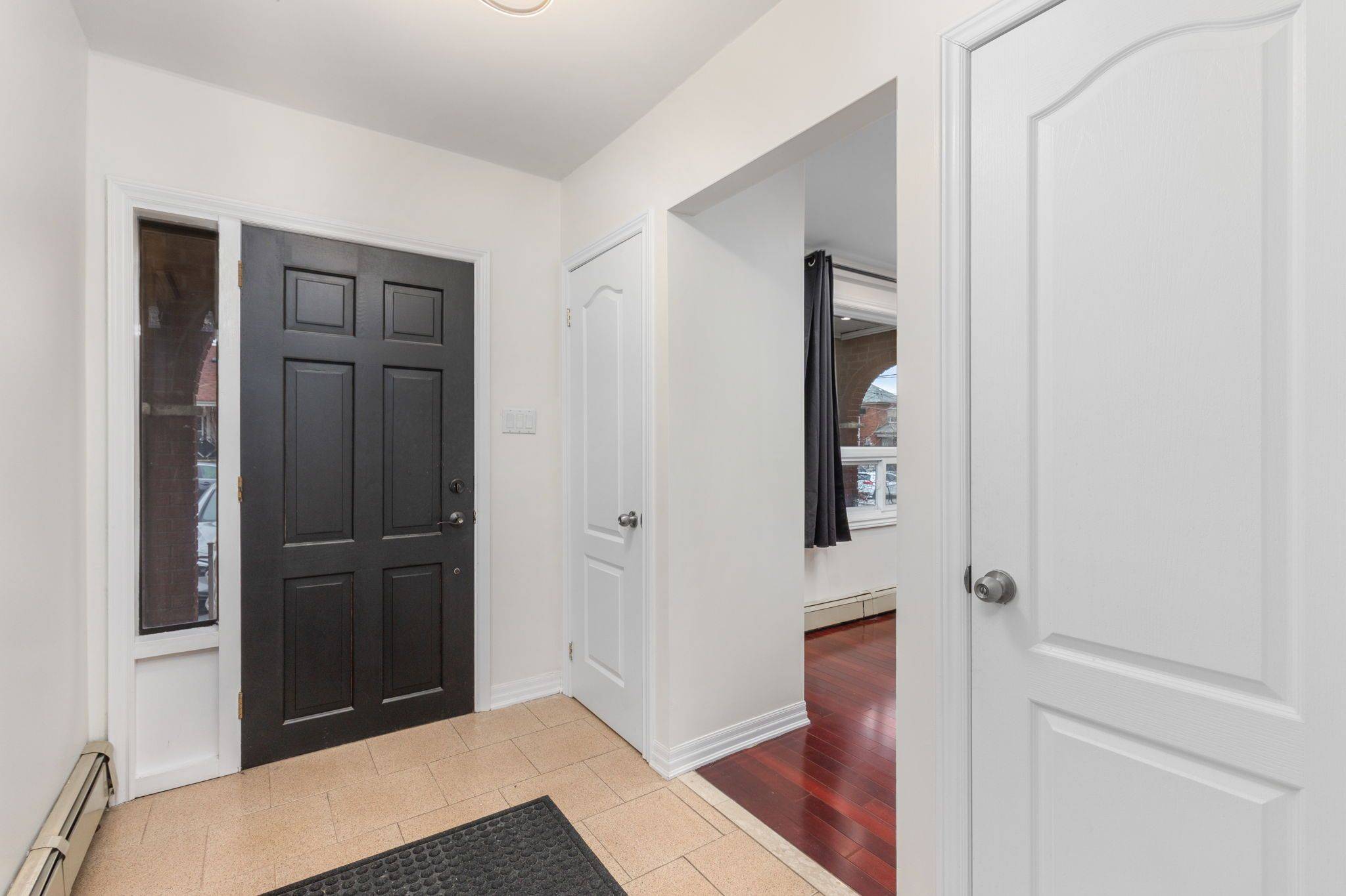 Toronto C03, ON M6C 2B4,36 Lanark AVE