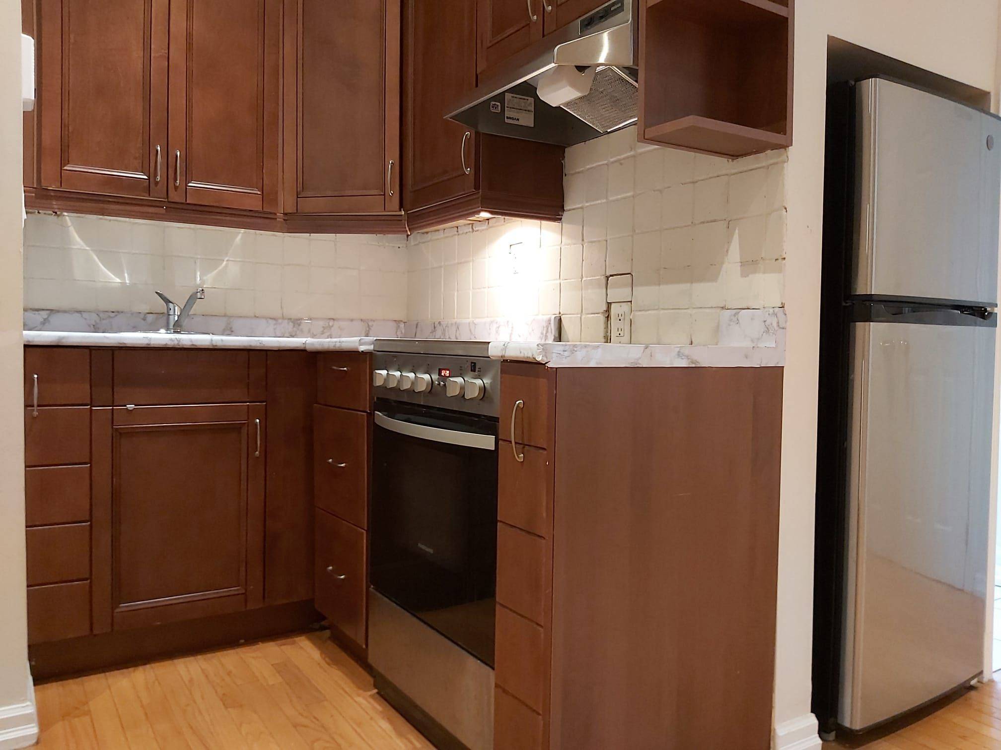 Toronto C08, ON M5A 2K7,195 Carlton ST #Unit #1