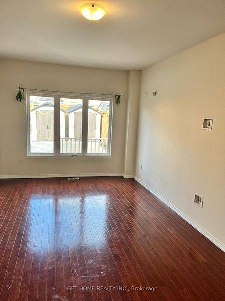 Oshawa, ON L1K 0X3,1708 Douglas Langtree DR