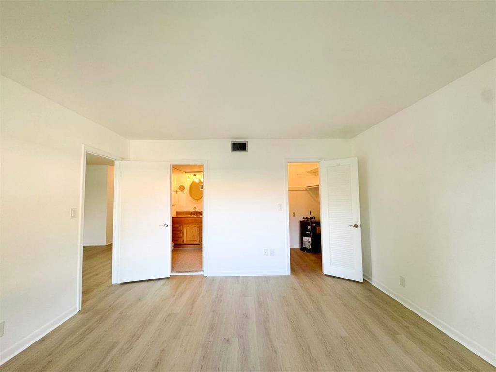 Wilton Manors, FL 33305,119 NE 19th Ct #205G