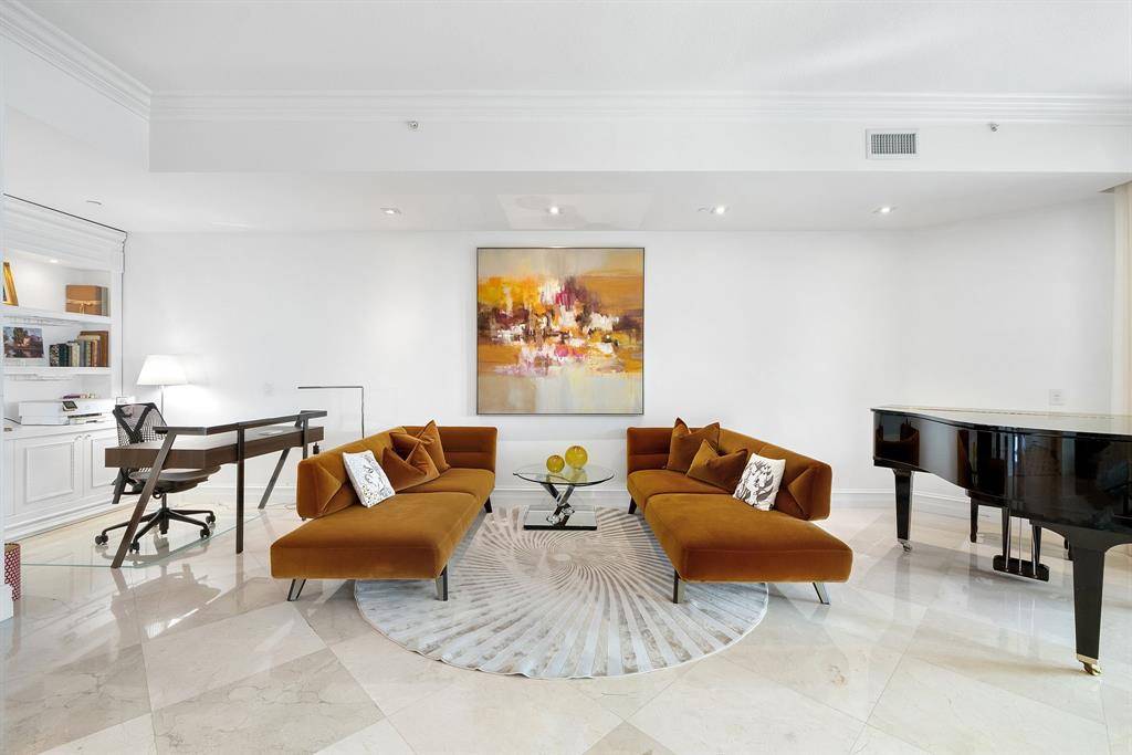 Boca Raton, FL 33432,1 N Ocean Blvd #402