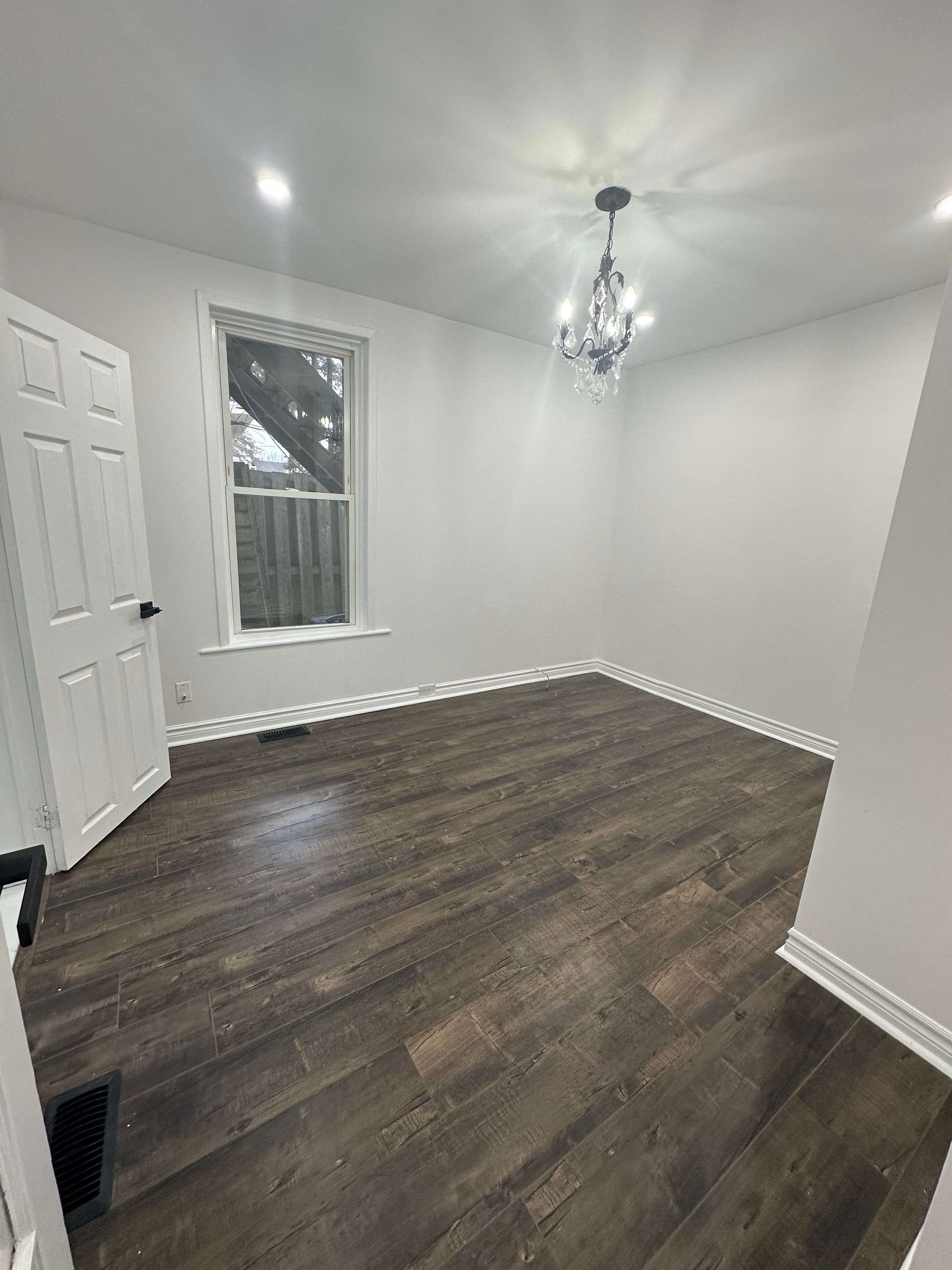 Aurora, ON L4G 1P6,96 Gurnett ST #Main