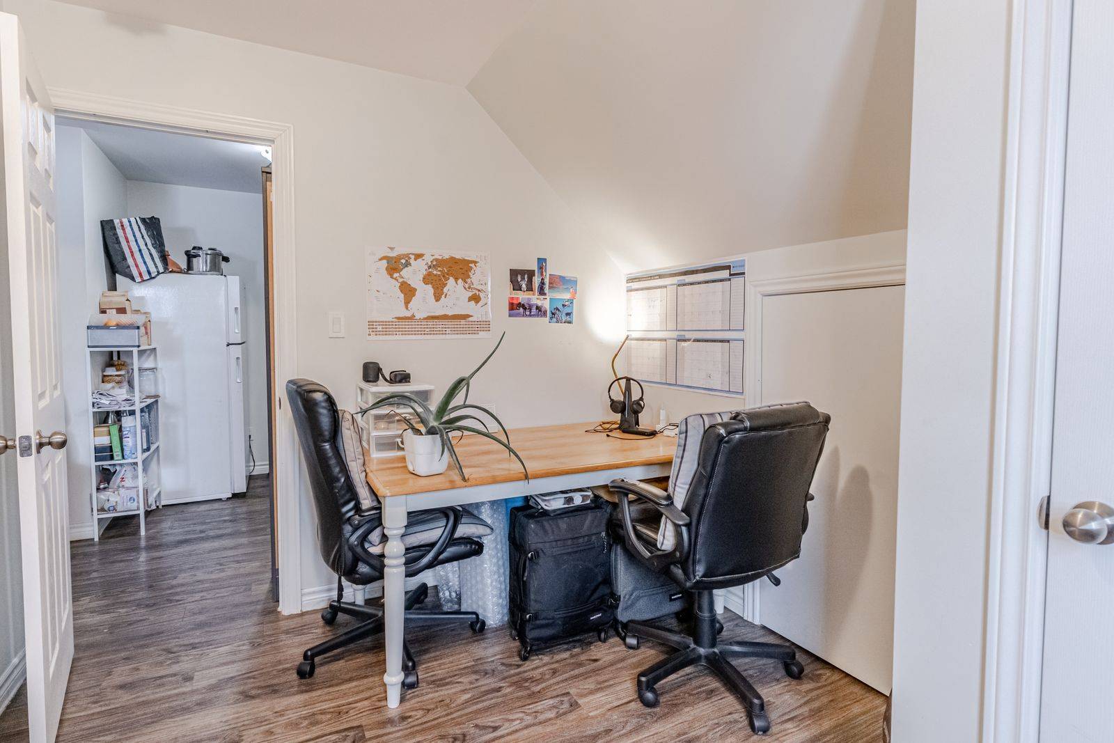 Barrie, ON L4N 1T9,42 Toronto ST #4