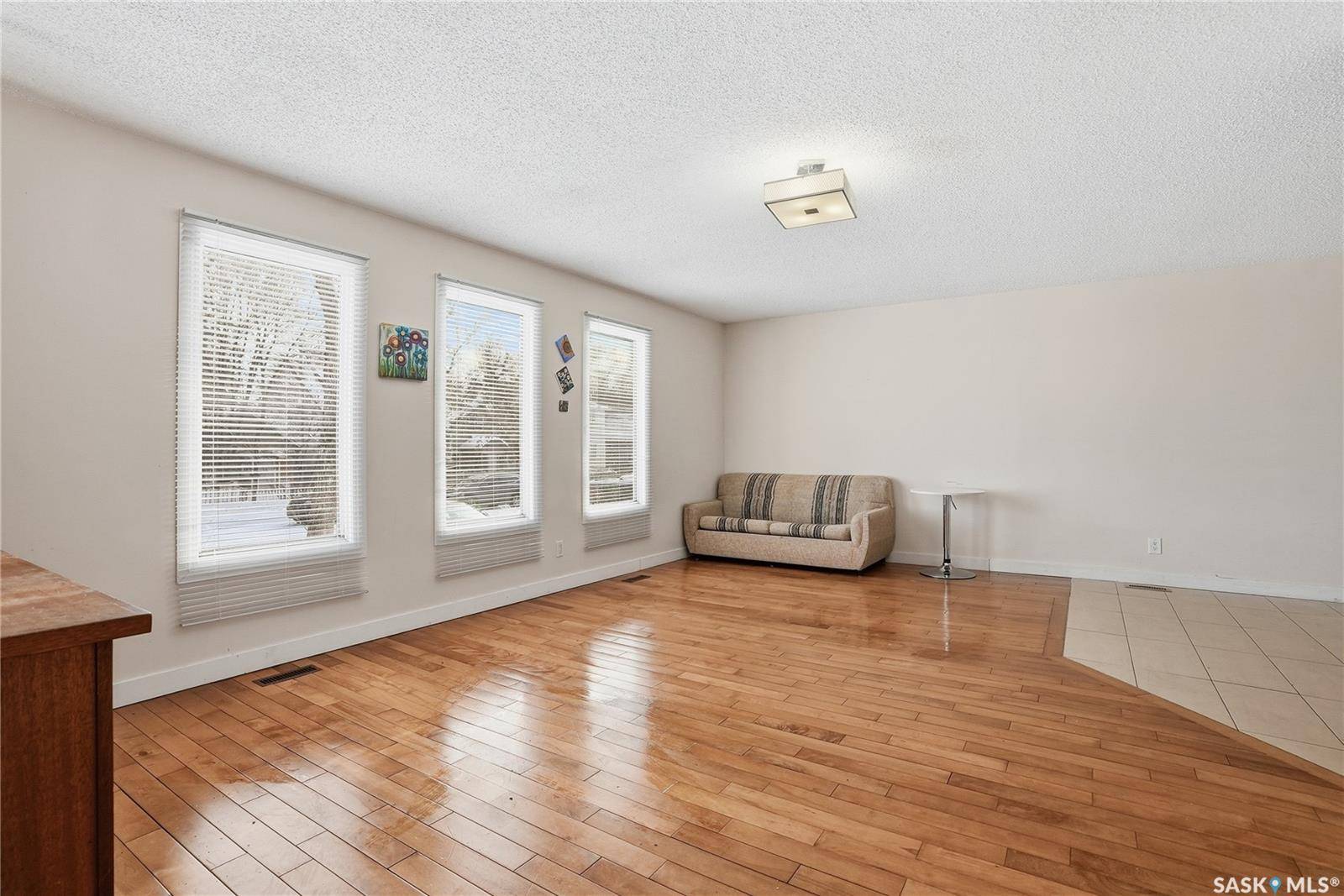 Saskatoon, SK S7M 2Y2,313 Q AVENUE S