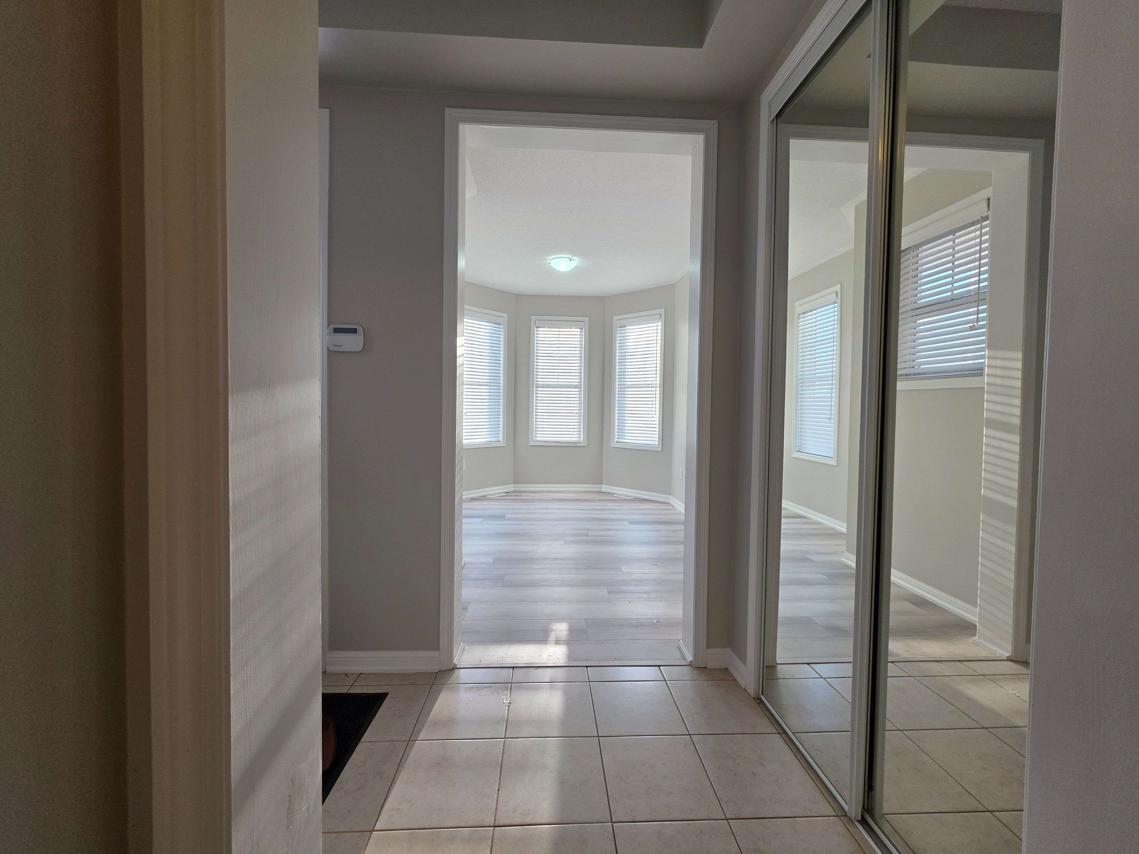 Milton, ON L9T 8N9,1127 Savoline BLVD