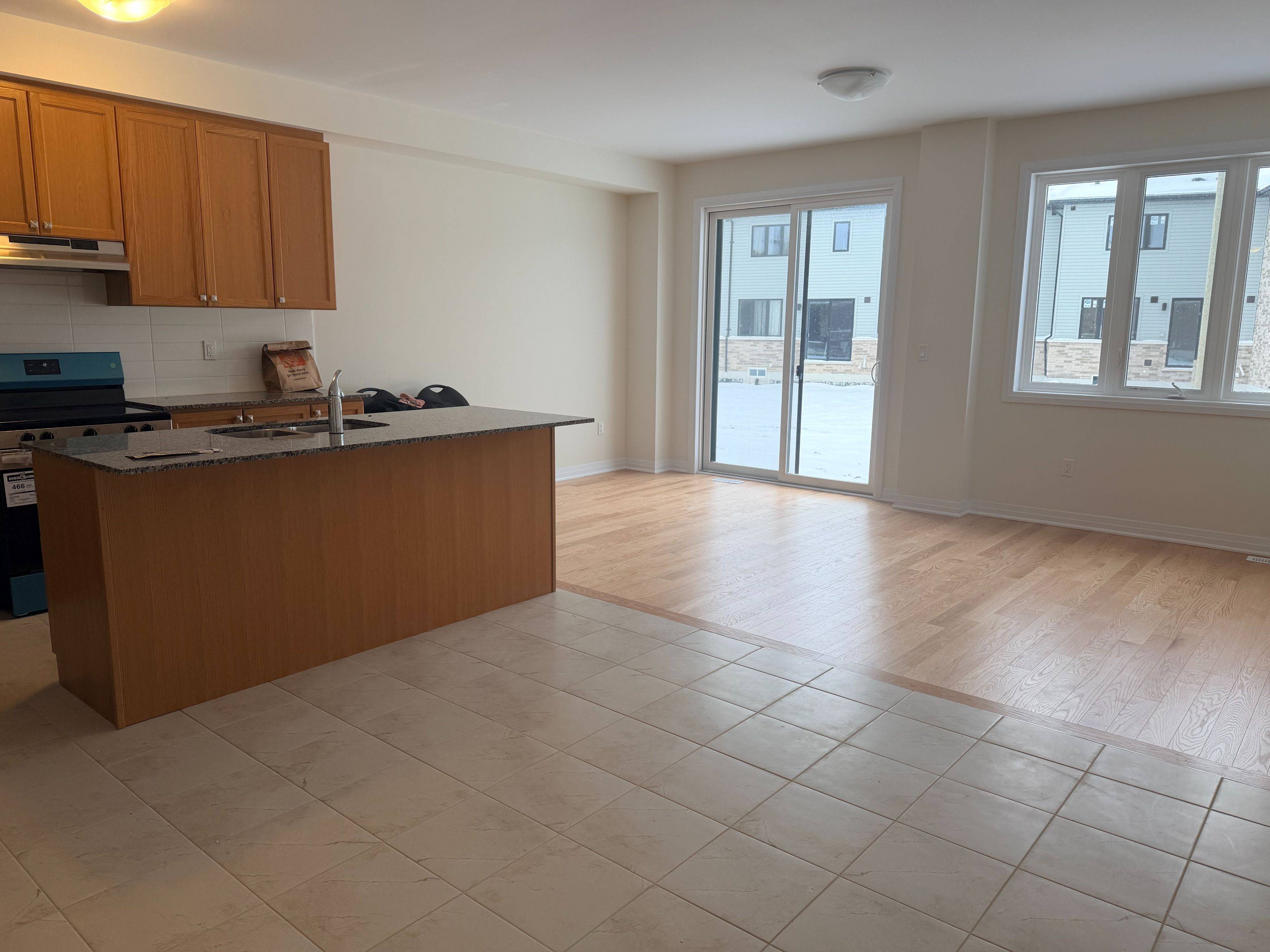 Stratford, ON N5A 0M3,883 Douro ST