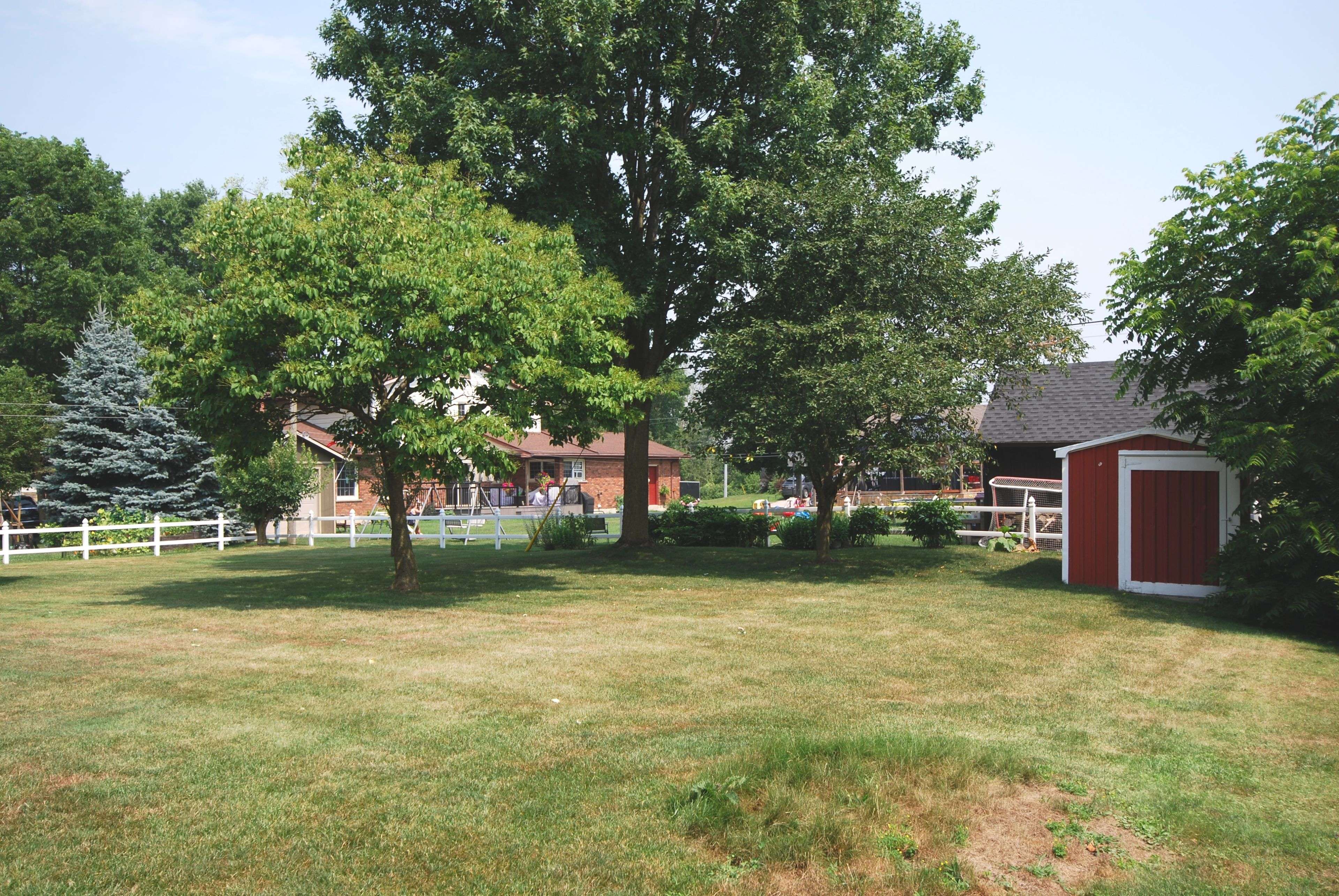 Minto, ON N0G 1Z0,62 King ST N